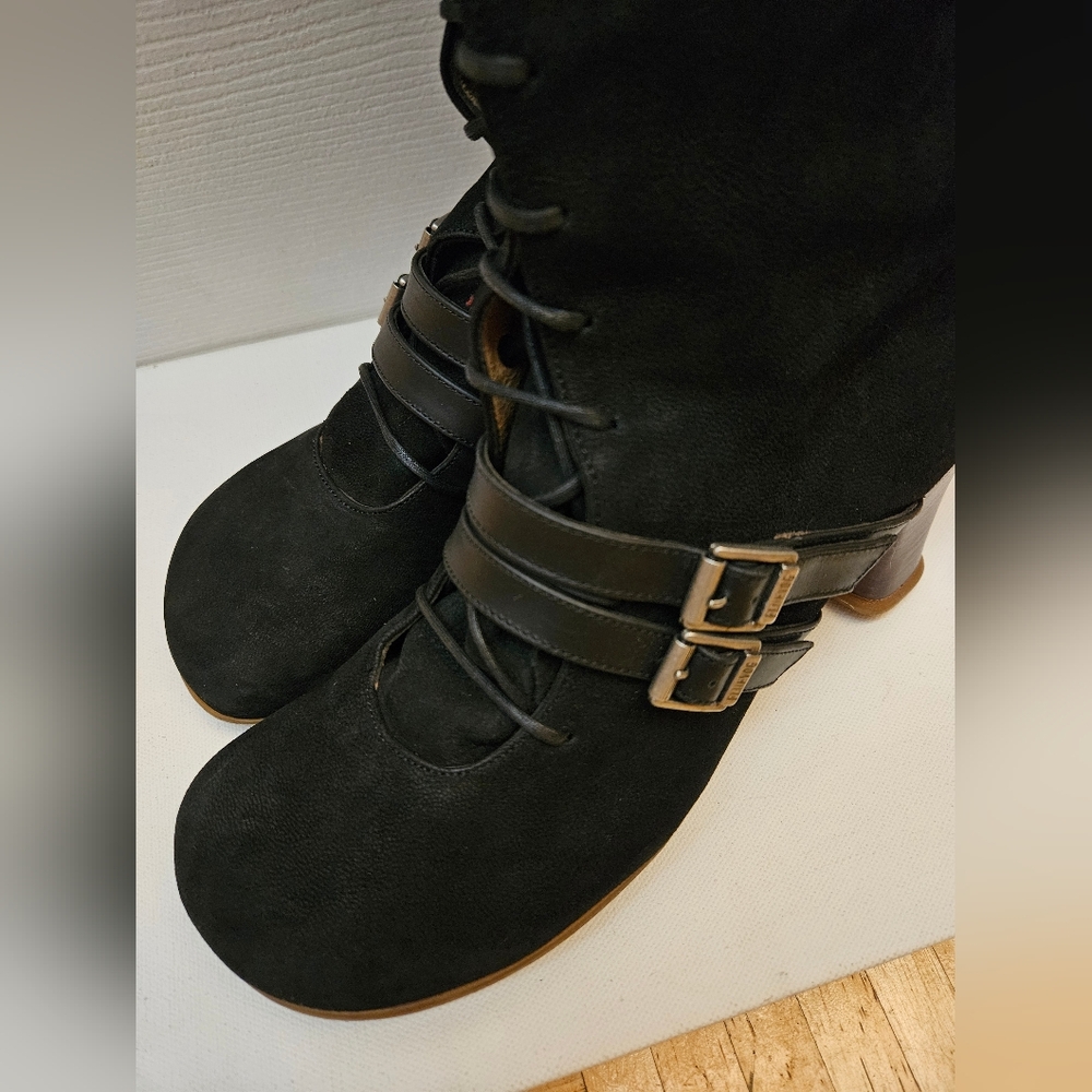 JOHN FLUEVOG OPERETTAS: HJORDIS  BLACK Suede LEATHER KNEE HIGH BOOTS 9.5 - Picture 10 of 15